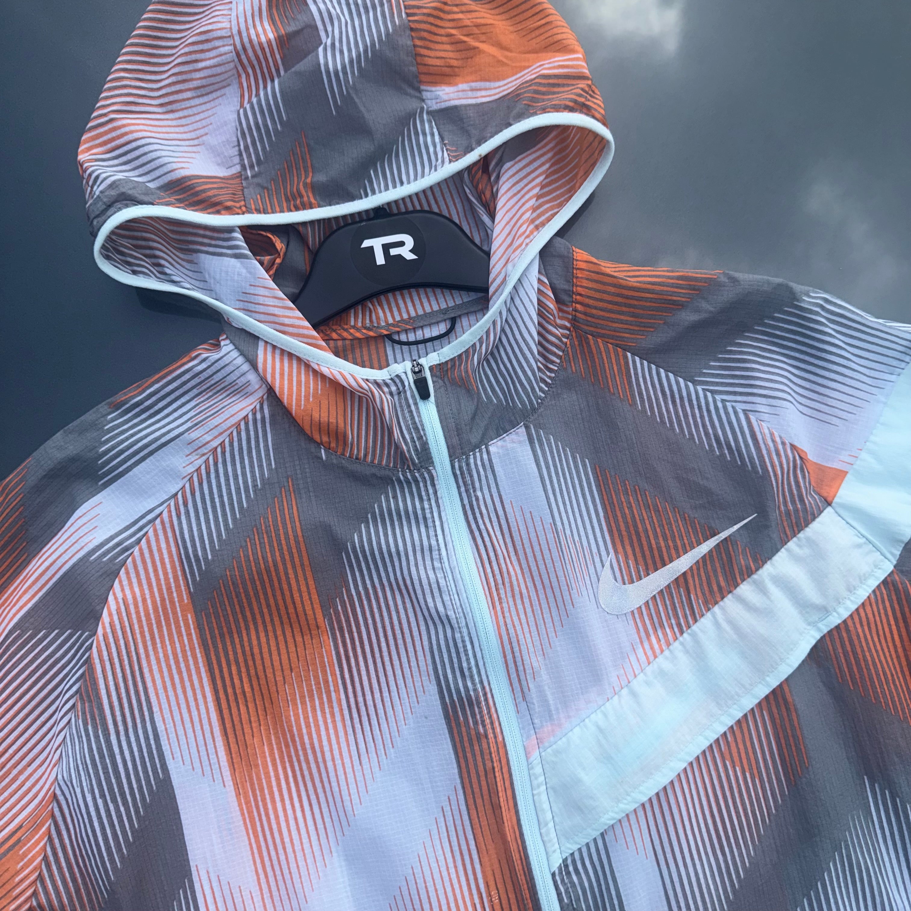 (1/1) Peach Nike Impossibly Light Windrunner