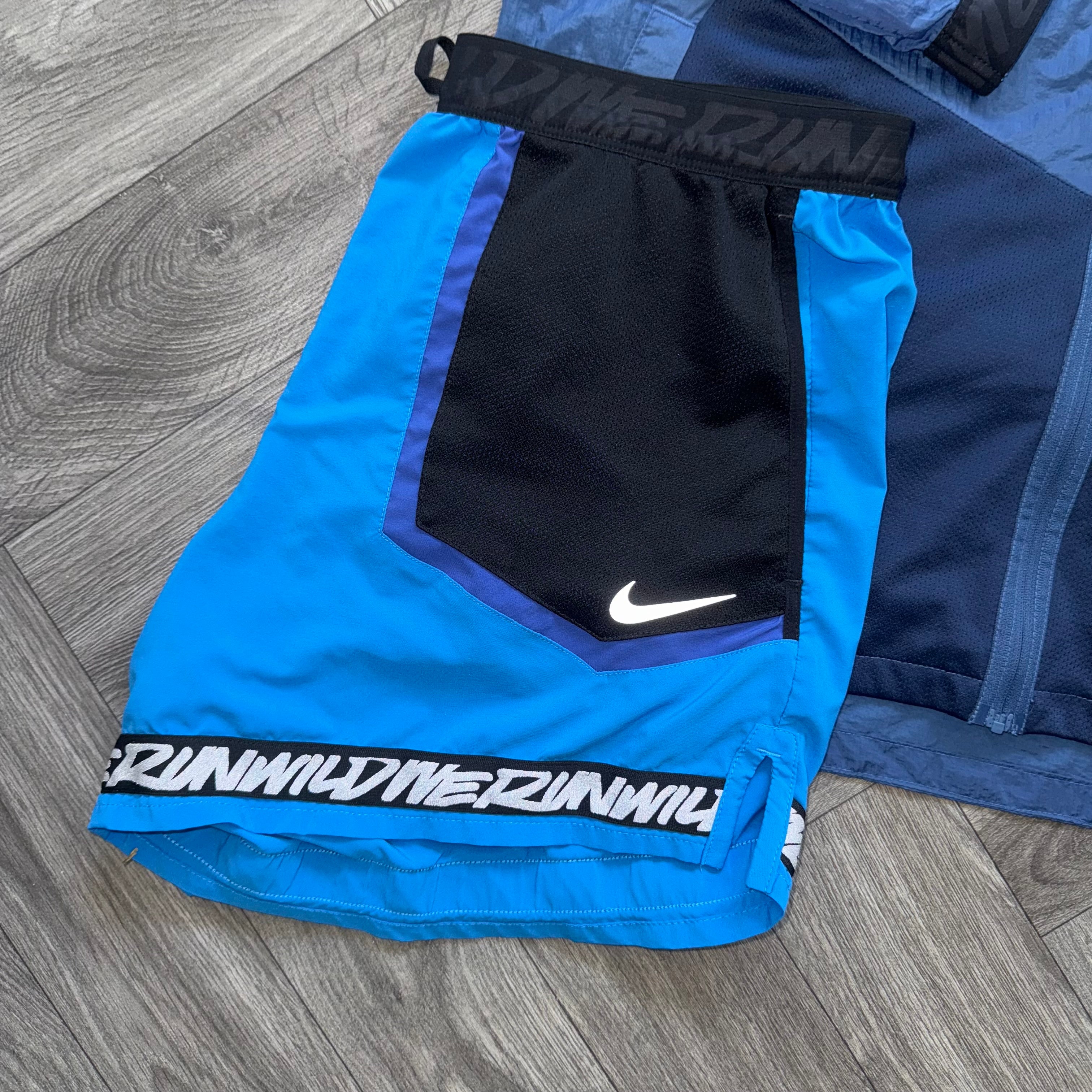 (New) Nike Stash Blue Wild Run Set