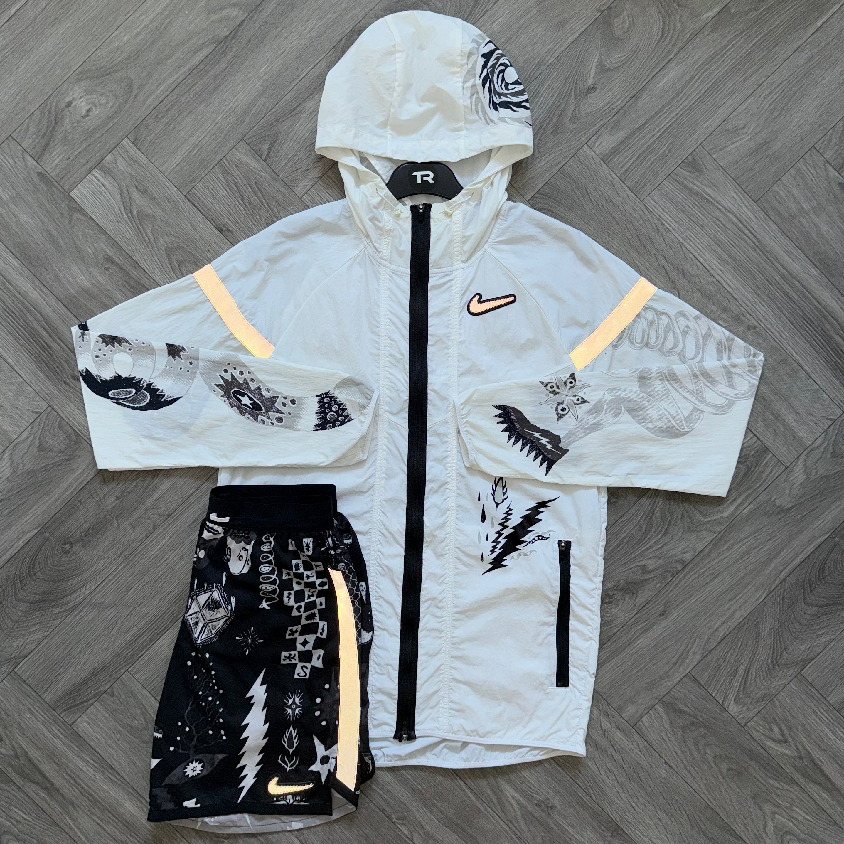 White Nike Dragon Set