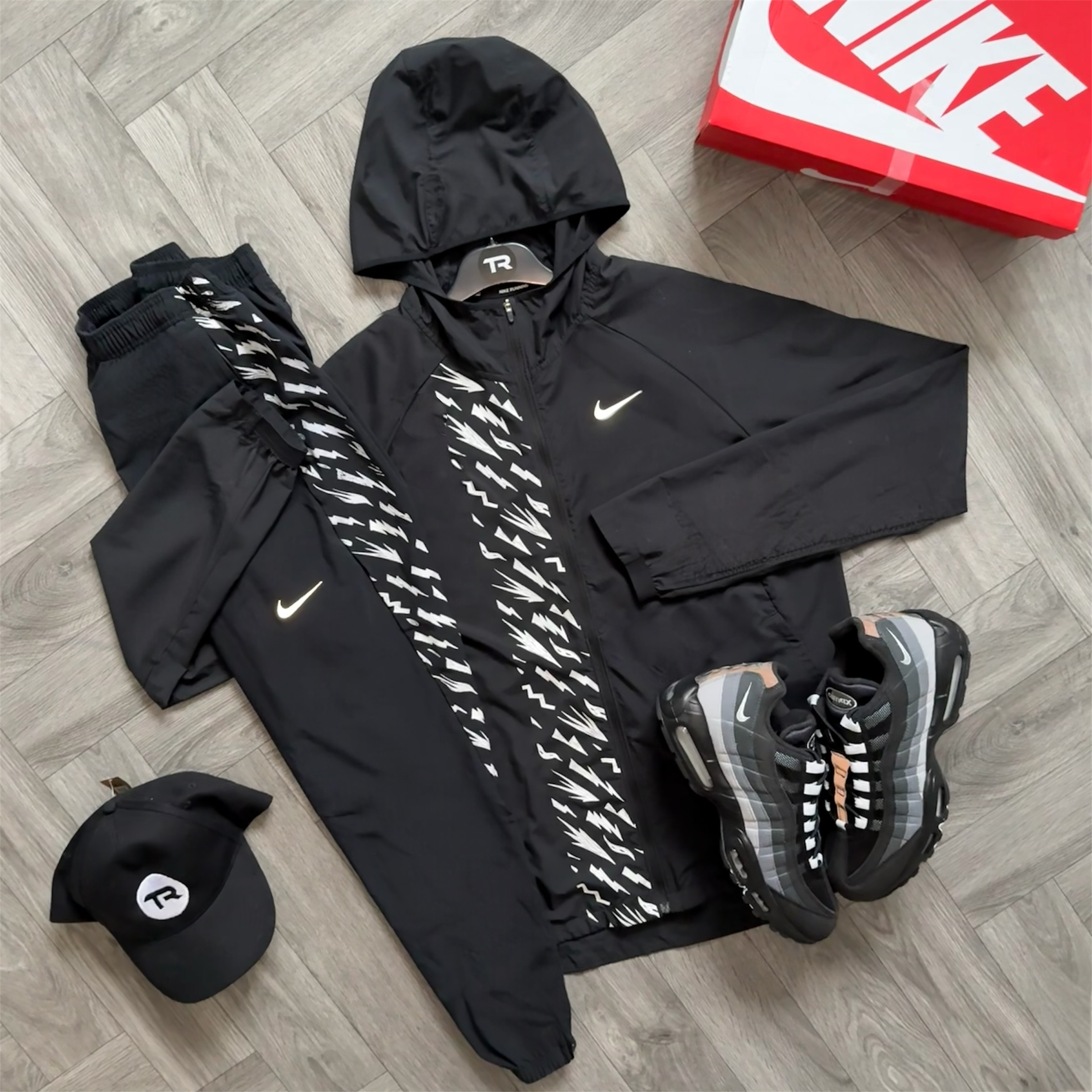 Nike Bolt Tracksuit Set