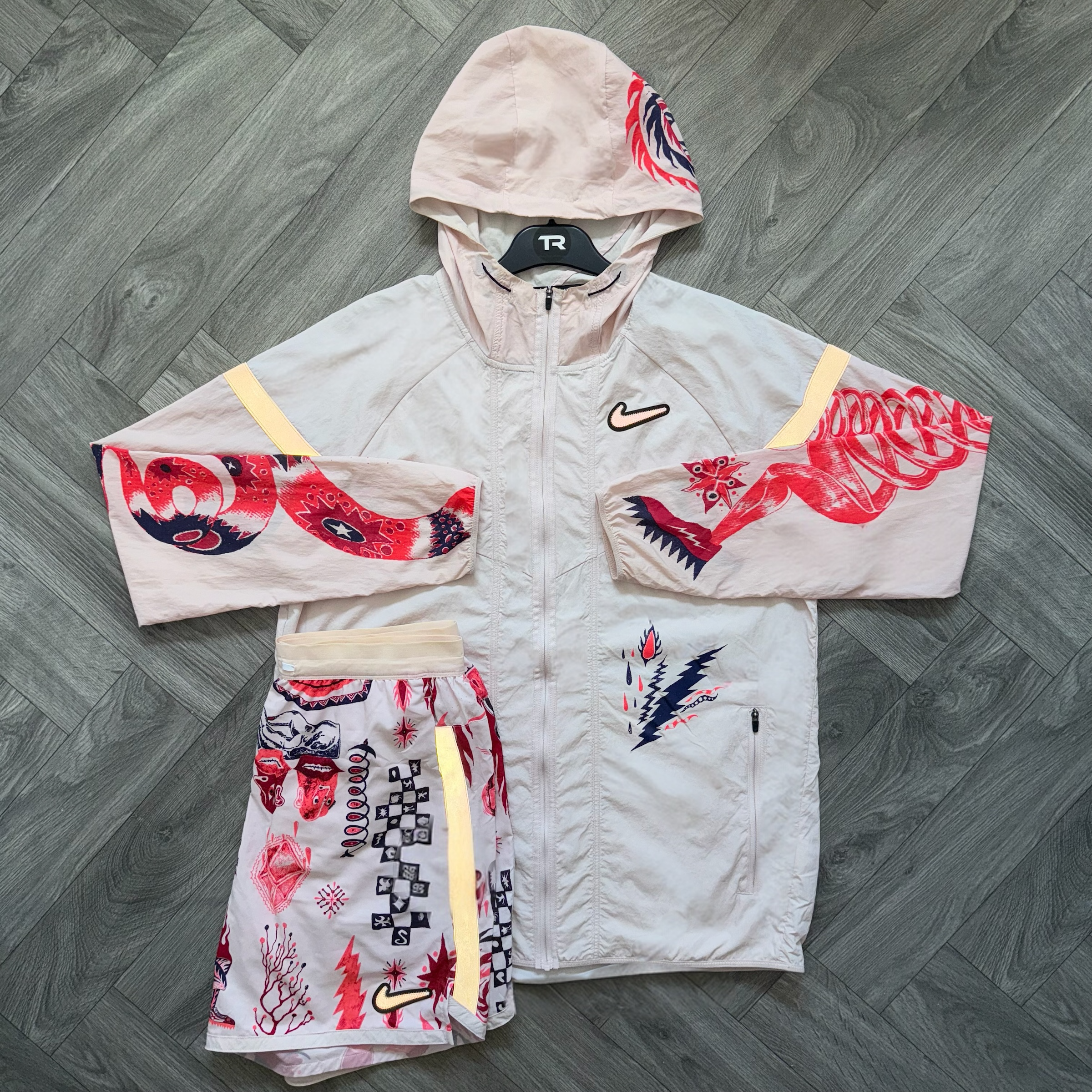 (SAMPLE) Pink Foam Nike Dragon Set