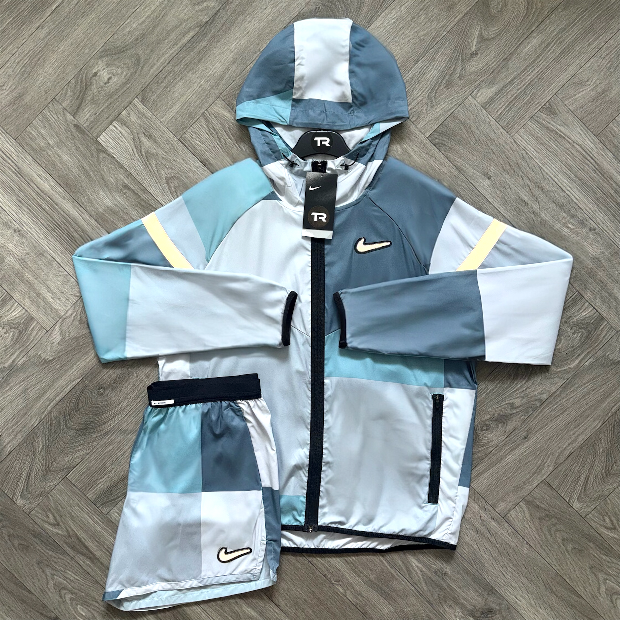 (New) Blue Nike Patchwork Set