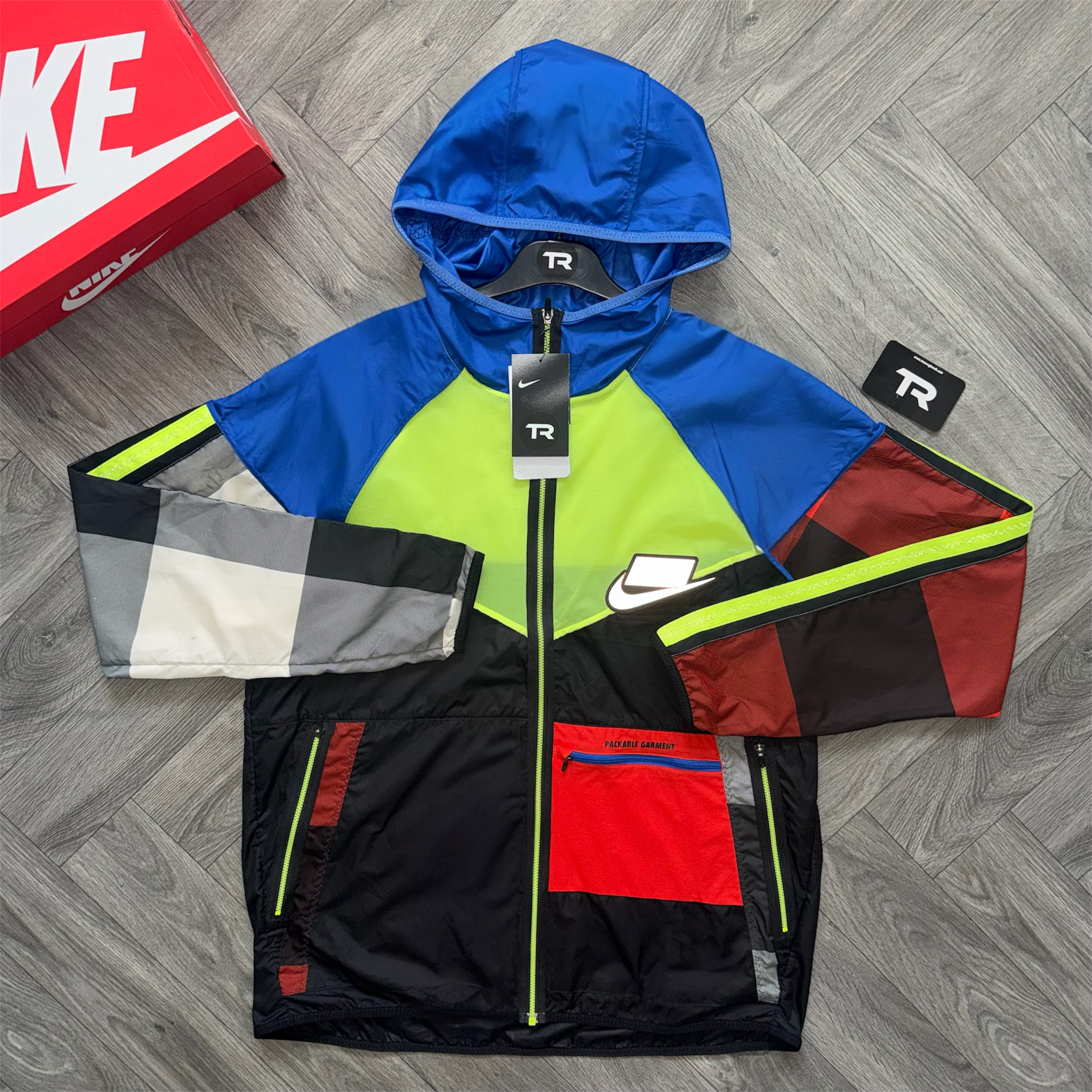 (New) Nike Meekz Windrunner