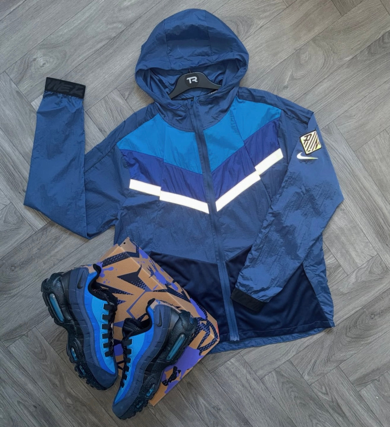 (New) Nike Stash Blue Wild Run Set