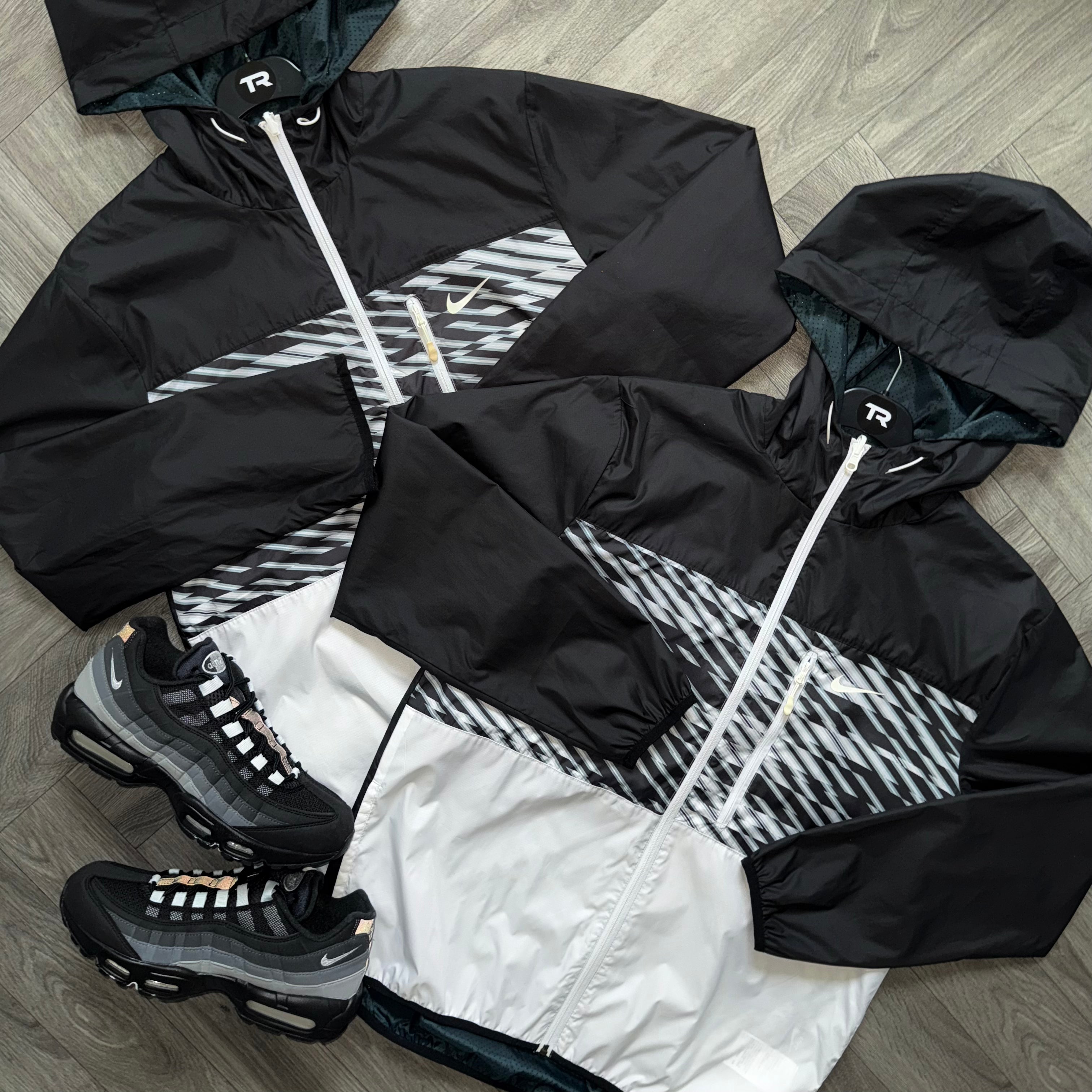 Reversible Nike Reverse Dust Windrunner