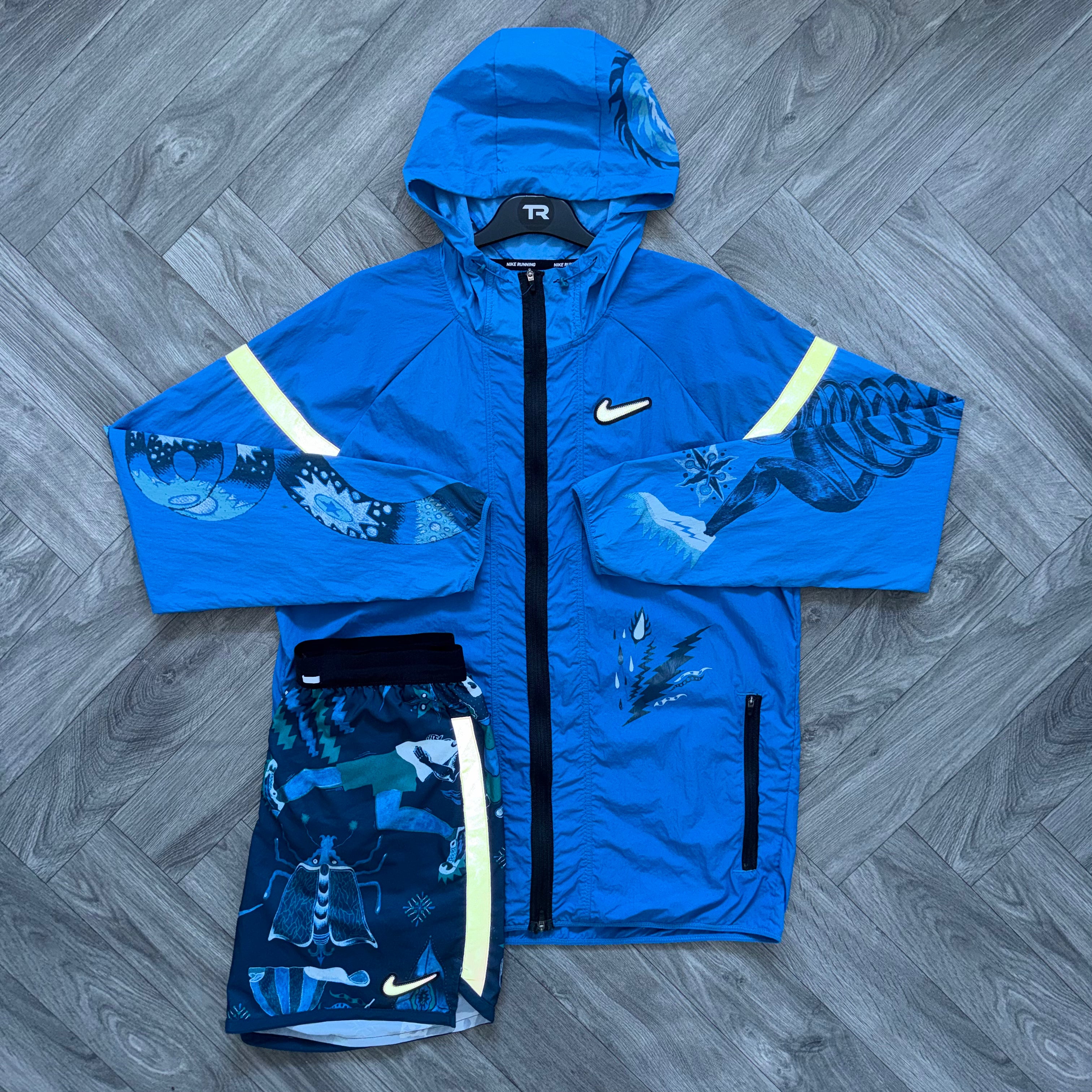 Blue Nike Dragon Set