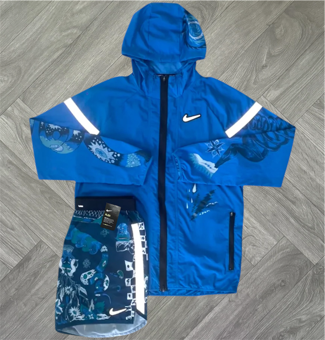 Blue Nike Dragon Set