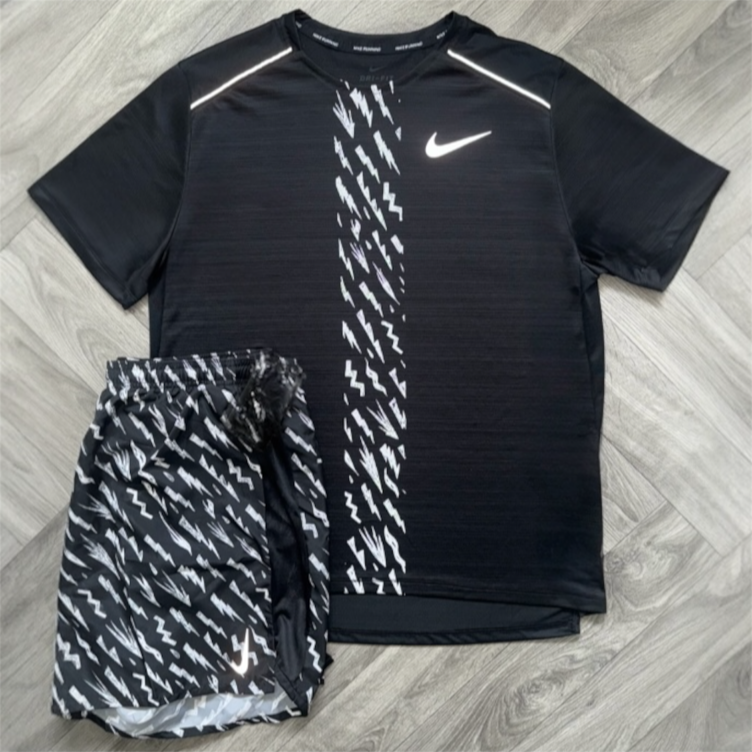 Nike Bolt Miler Set